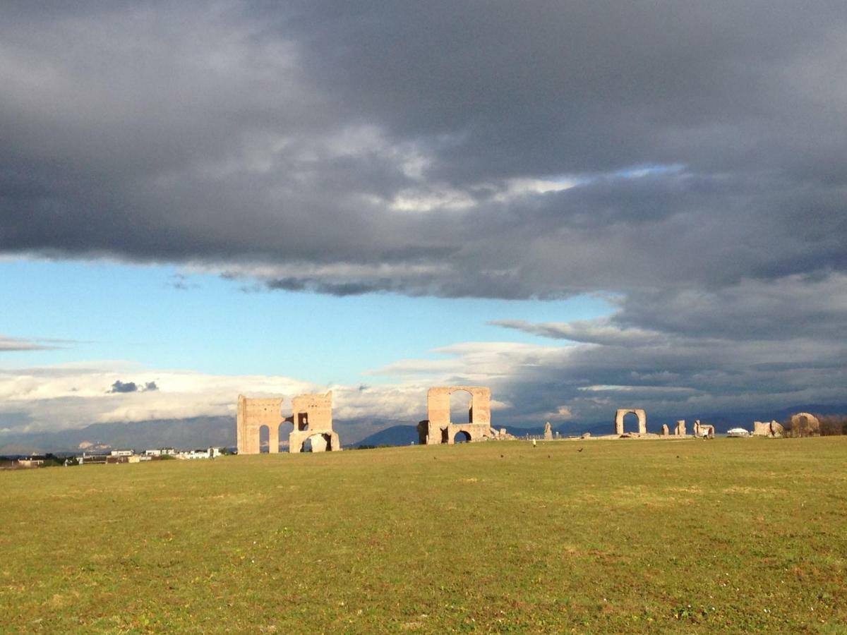 Agli acquedotti romani Esterno foto
