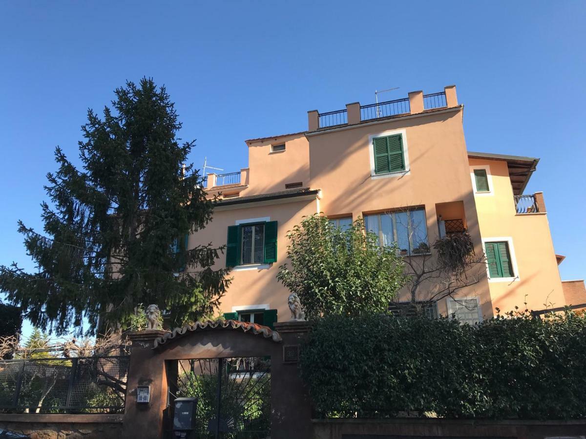 Agli acquedotti romani Esterno foto